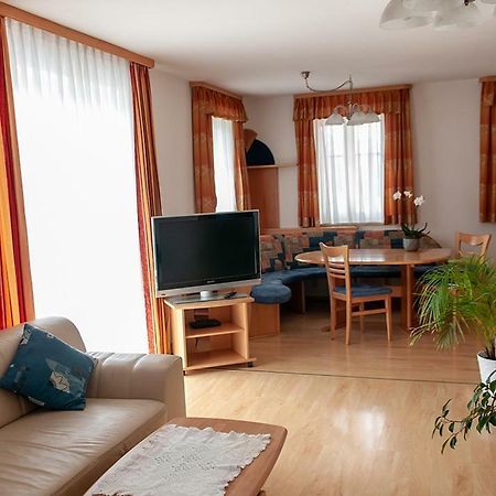 Pension Hiesel-Villa Untersbergblick Anthering Dış mekan fotoğraf