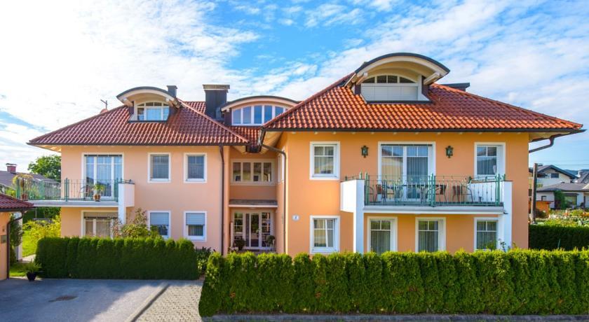 Pension Hiesel-Villa Untersbergblick Anthering Oda fotoğraf