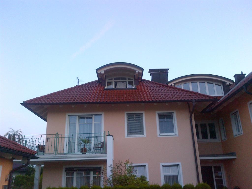 Pension Hiesel-Villa Untersbergblick Anthering Oda fotoğraf