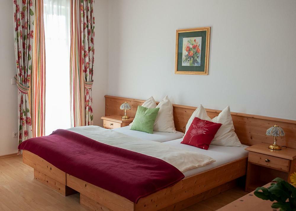 Pension Hiesel-Villa Untersbergblick Anthering Dış mekan fotoğraf